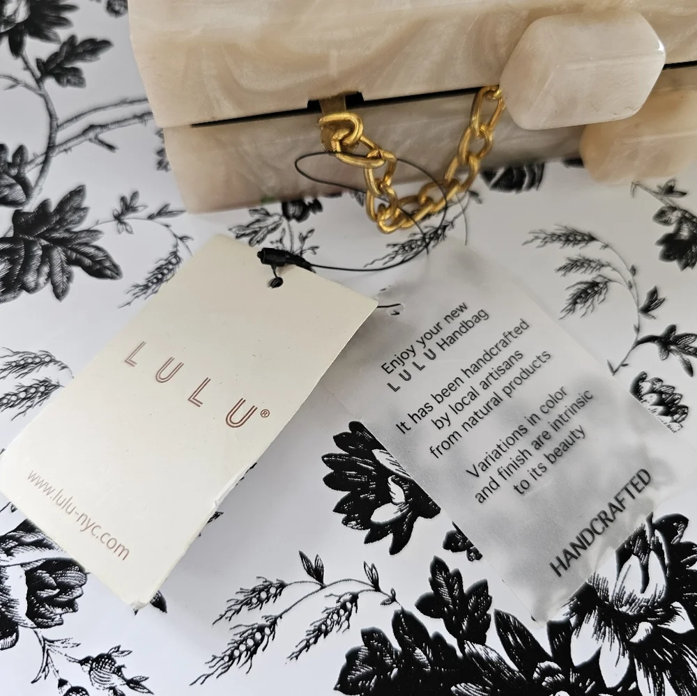 NWT Hand pain Customized LULU Purse - Picture 8 of 8